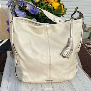 Coach | Avery Hobo Shoulder Bag
